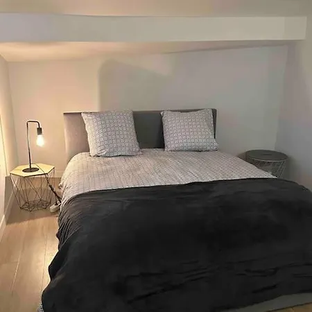 Daire Entre Vignes Et Mer, Avec Wifi, Clim Et Netflix Mireval